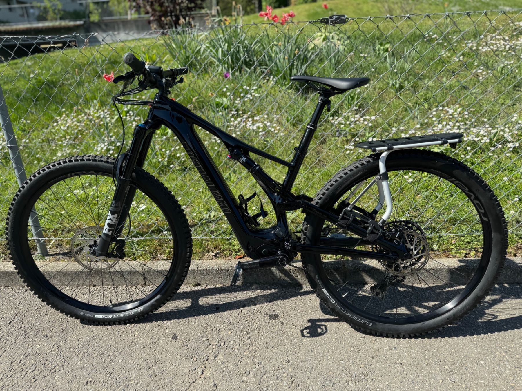 Specialized Velos: E Mountainbike Specialized Levo Carbon Compact – Gebraucht aus Brugg AG von  1