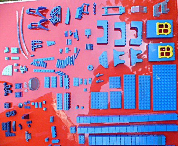Lego Baukästen: Lego Ersatzteile sortiert, blau – Gebraucht aus Effretikon von Heimstudio 2