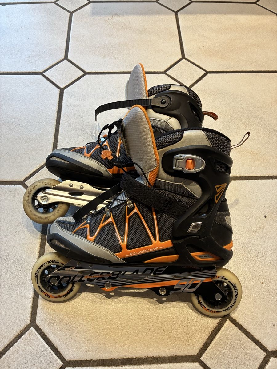 Pattini in linea & Pattini a rotelle: Rollerblades Gr. 44.5  – Usato da Adlikon venduto da kathrinemma 1