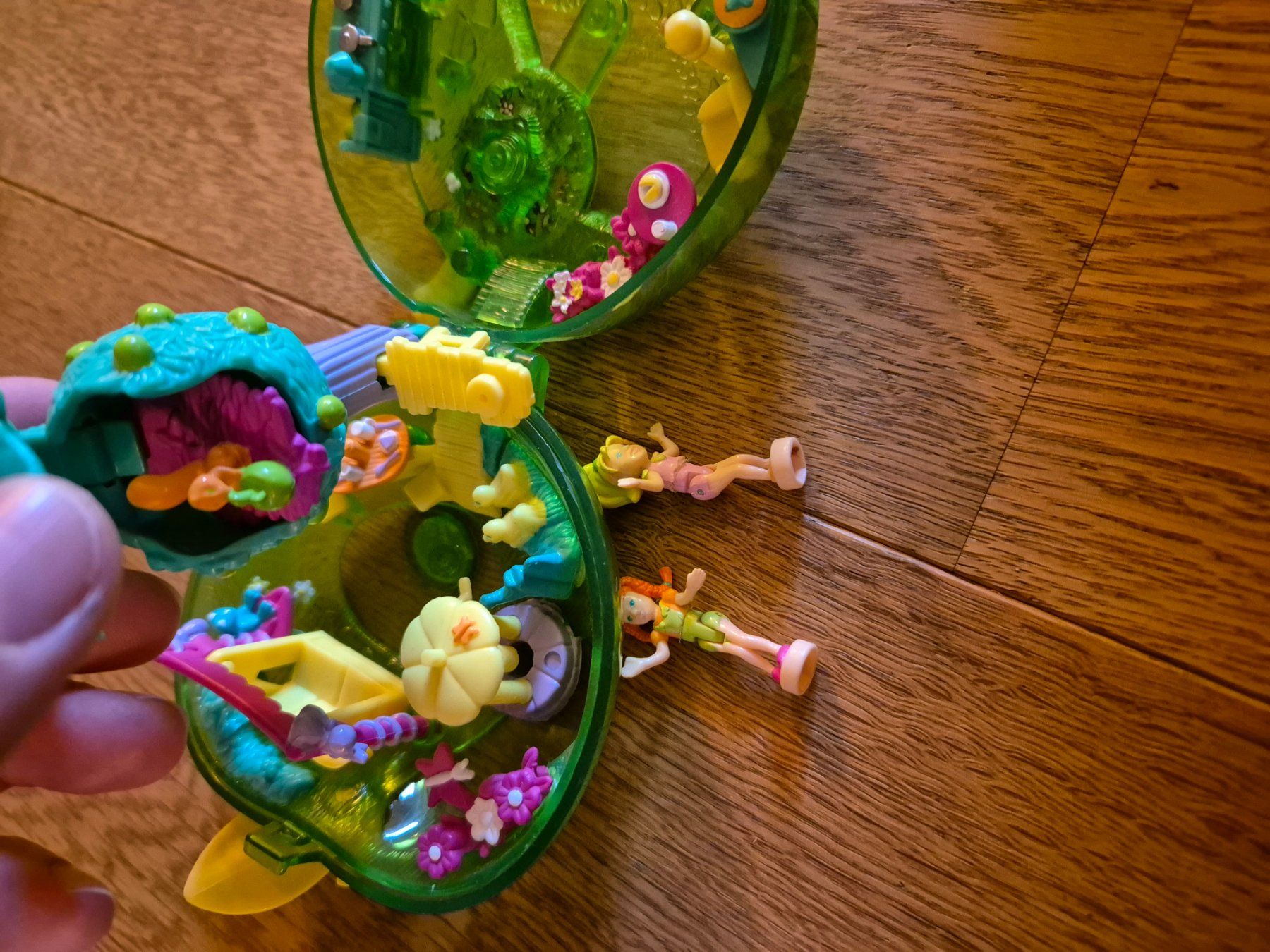 Polly Pocket Giocattoli: Polly Pocket Fruit Surprise Apple 2000 – Usato da Trachslau venduto da Suslae 1