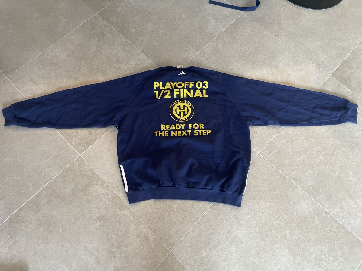 Adidas Leibchen & Hosen: Trikot Pull HC Davos Adidas 2003 – Gebraucht aus Genève von Firdaws