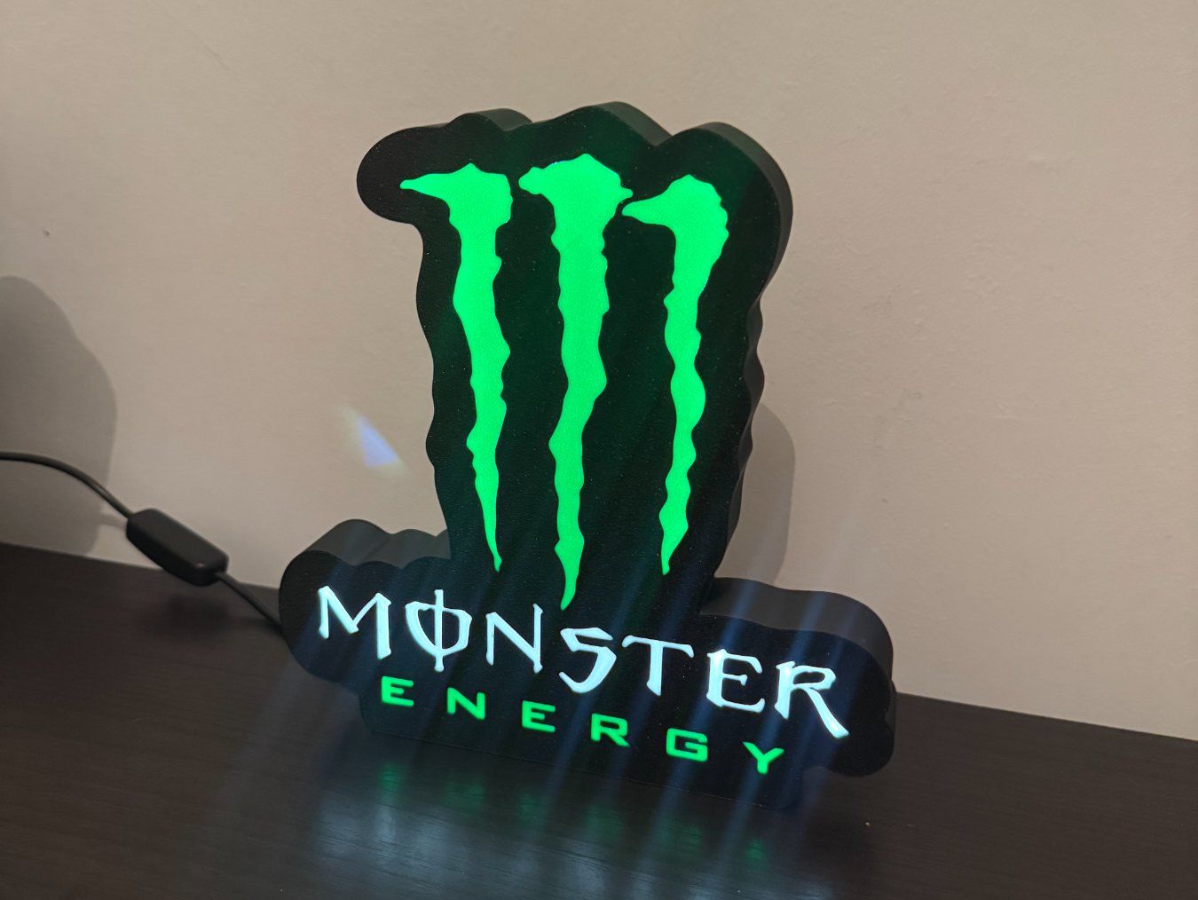 Lampade: Light Box/Logo Lumineux Monster Energy - USB – Nuovo e nell'imballaggio originale da Yvorne venduto da Bocchino_1291