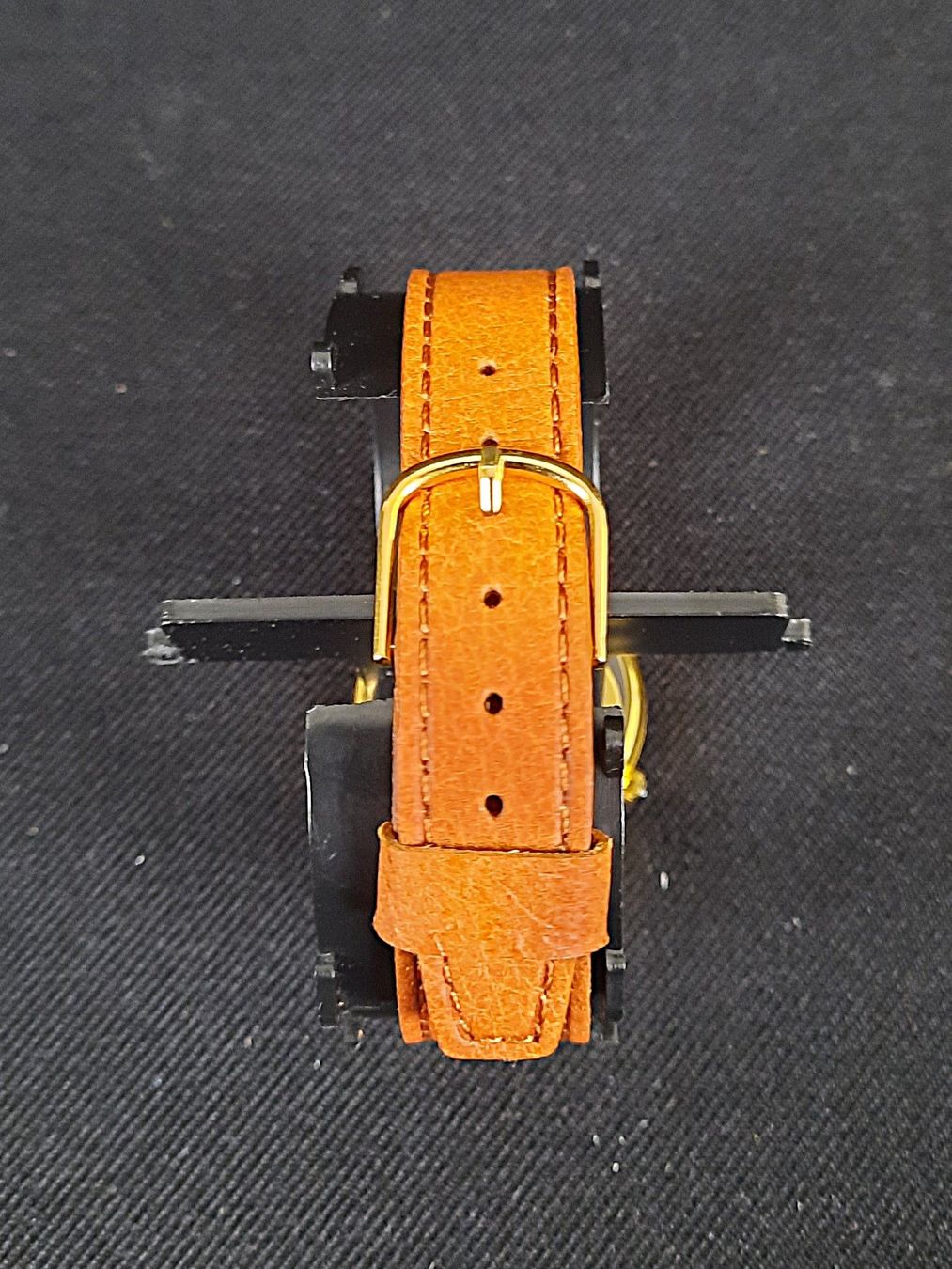 Armbänder & -reifen: QUARTZ Damen Lederarmband Uhr – Gebraucht aus Beinwil am See von Restwert_Beinwil 1