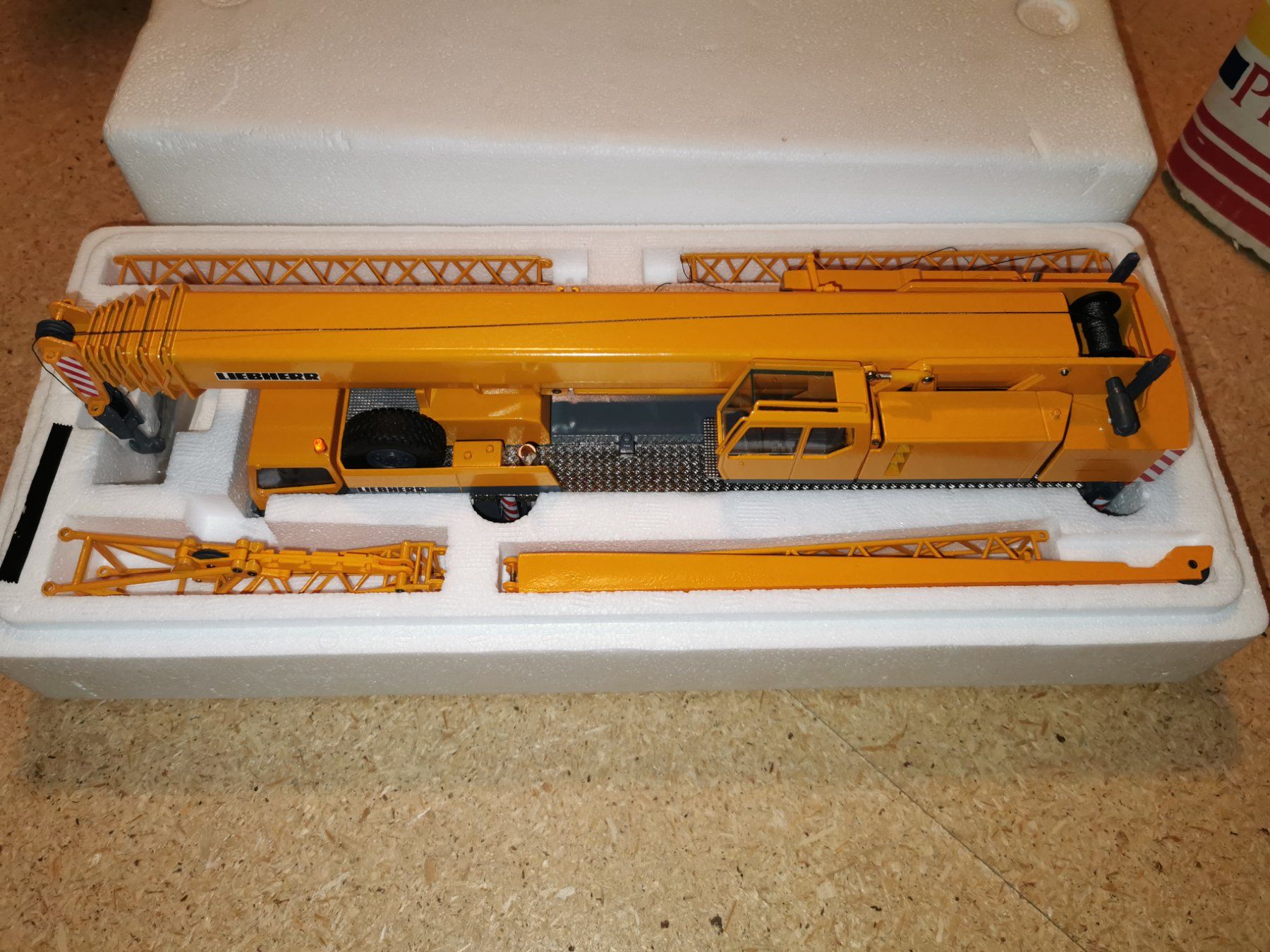 Conrad Kit di modellismo & Modellini statici: Liebherr LTM 1160/2 von Conrad 1:50 – Usato da Fehraltorf venduto da dom_f6mm 1