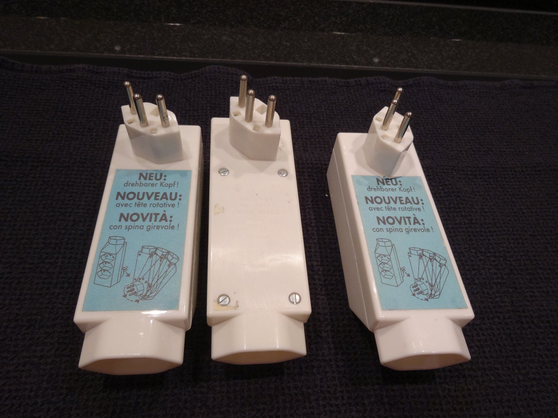 Alimentazione elettrica: 3 Allzweckstecker weiss drehbar 4 Eingänge – Usato da Neerach venduto da jenny062 3