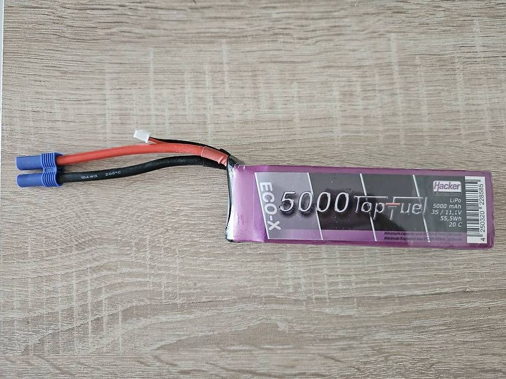 Hacker Accus, Chargeurs & Blocs d'alimentation: Hacker Akku – Neuf (Voir description) à Melchnau par 12z_pjk8