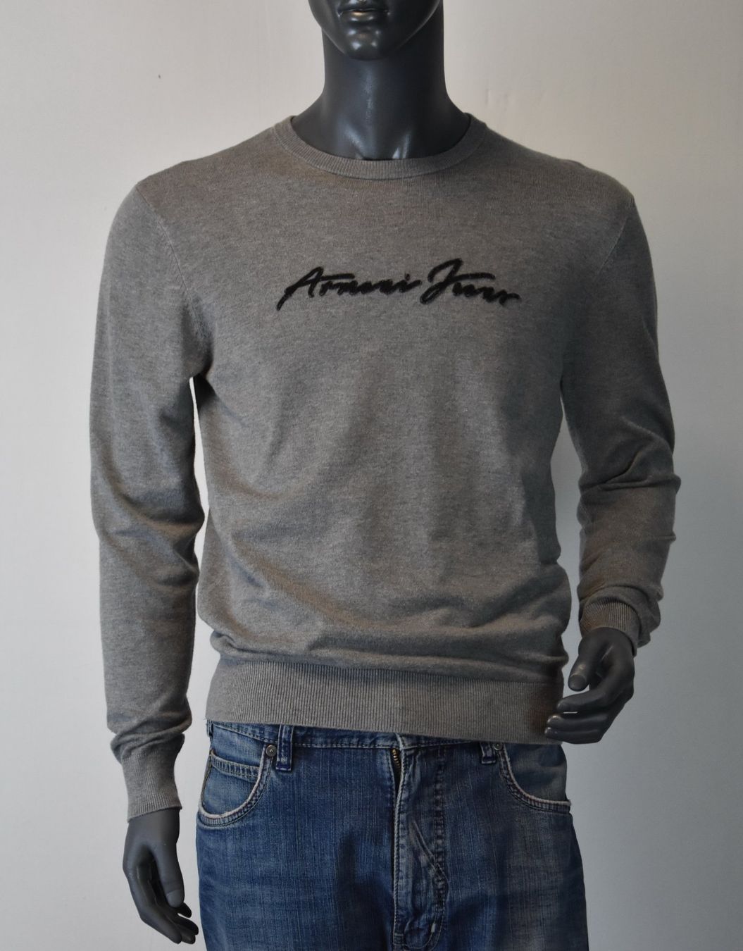 Armani Maglioni & Felpe: Armani Jeans Pullover Herren AJ Pullrunder / grau/Gr.S-M – Usato da Wohlenschwil venduto da ABC-Vintage