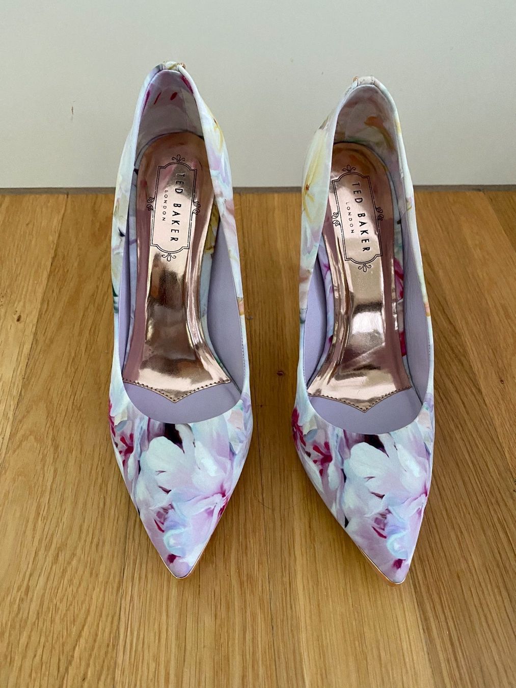 Ted Baker Damenschuhe: Ted Baker Pumps – Neu (gemäss Beschreibung) aus WEINFELDEN von marygloss