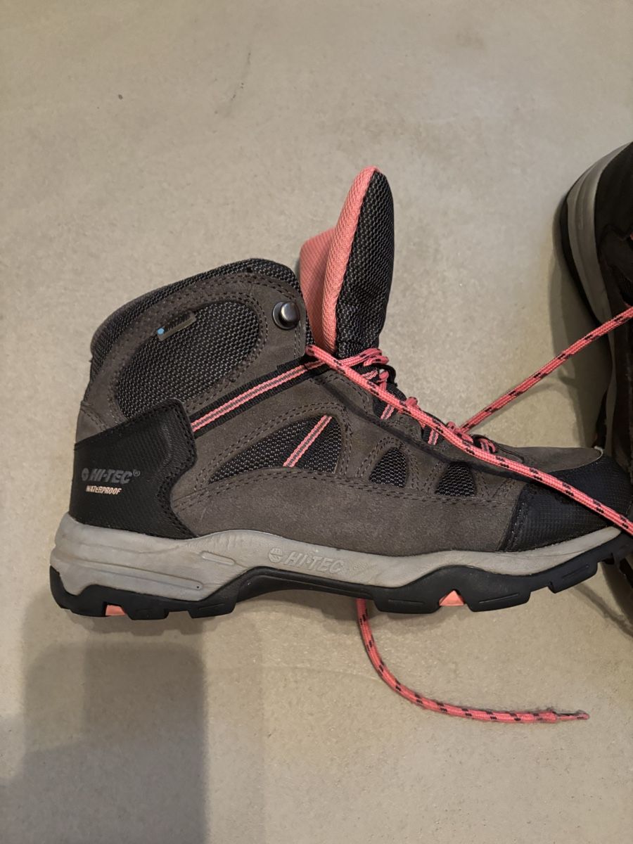 Chaussures femmes: Wanderschuhe Gr. 38 – D'occasion à bern par marion78 1