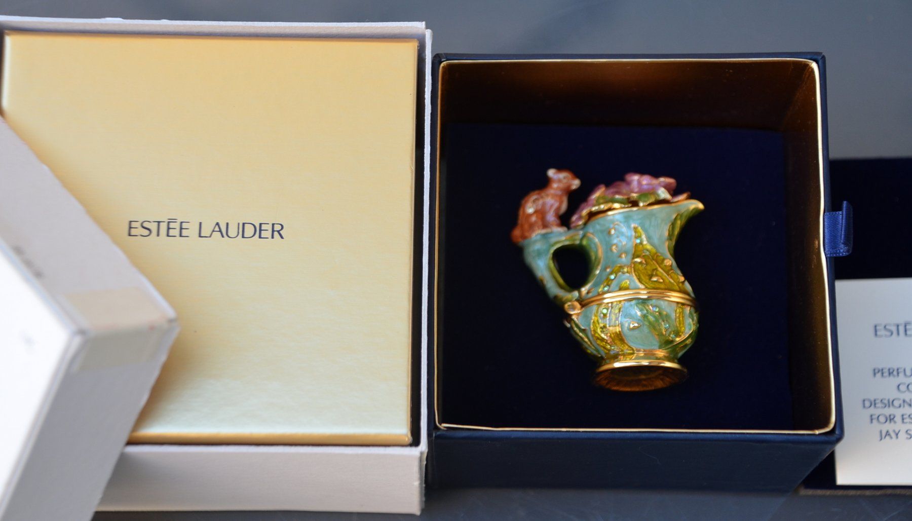 Statuette: Estée Lauder Magical Pitcher 2006 Swarovski – Usato da Collonges venduto da Auganien 2
