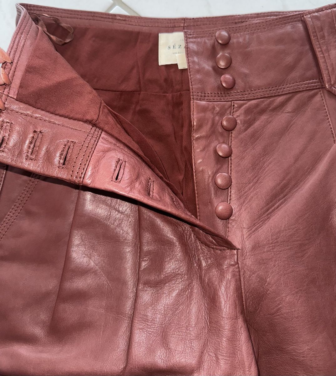 Sezane Hosen: SÉZANE HOSE GR. 34 LEDER neuwertig – Neu (gemäss Beschreibung) aus Unteraegeri von MH203 9