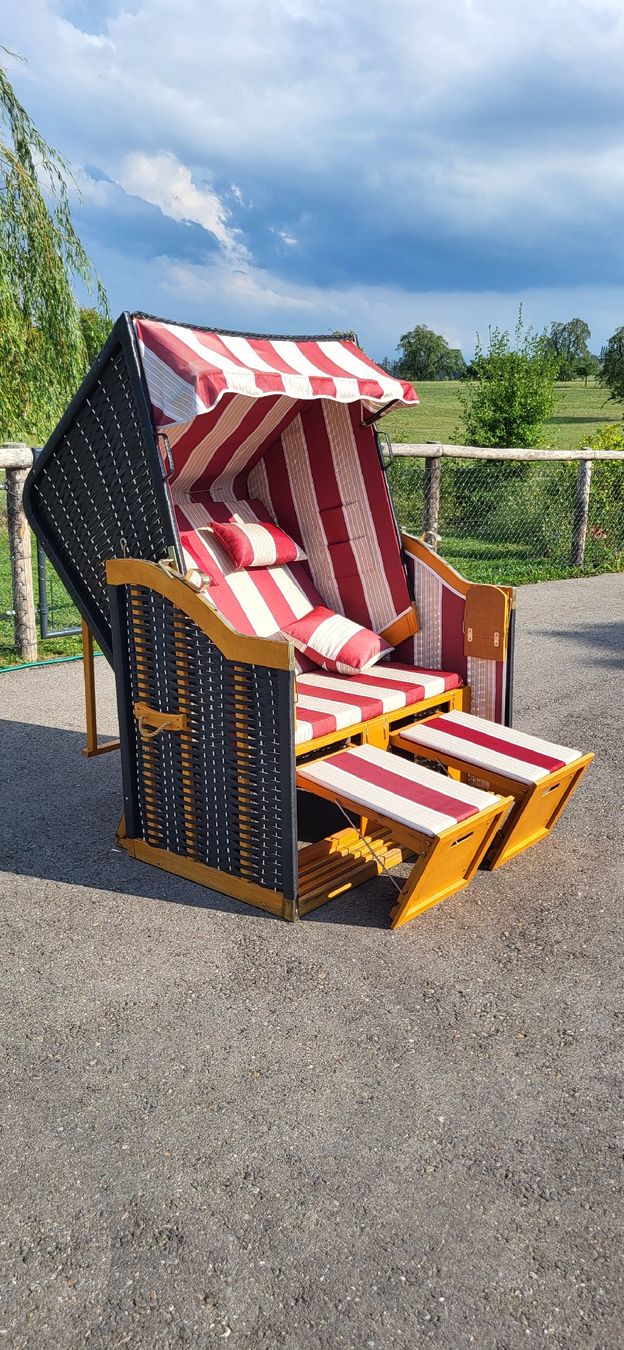 Gonser Liegen & Liegestühle: Strandkorb 2-Sitzer rot/weiss – Gebraucht aus Schönholzerswilen von nzaussi 1