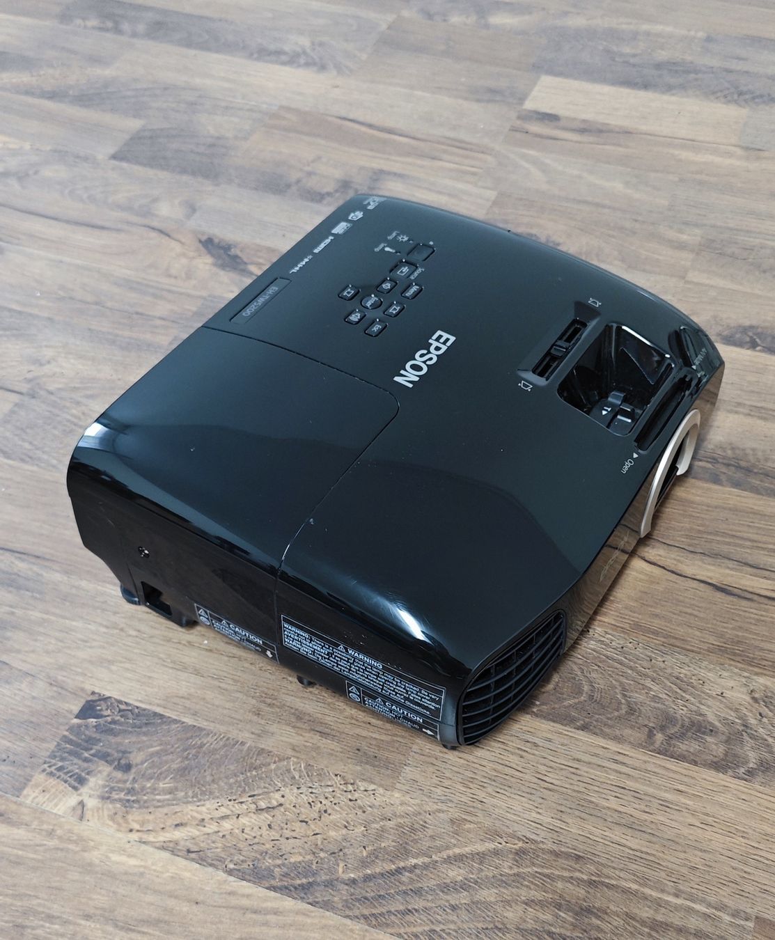 Epson Videoprojektoren: Epson EH-TW5200 Beamer – Gebraucht aus Flaach von Linux95 2