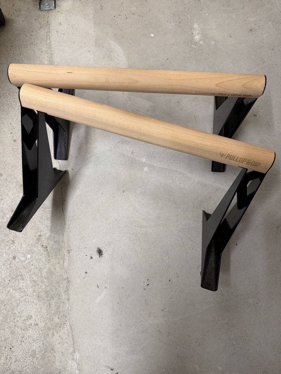 Hometrainer: Pullup & Dip Parallettes Set M wie neu – Gebraucht aus Zürich von blancali 1
