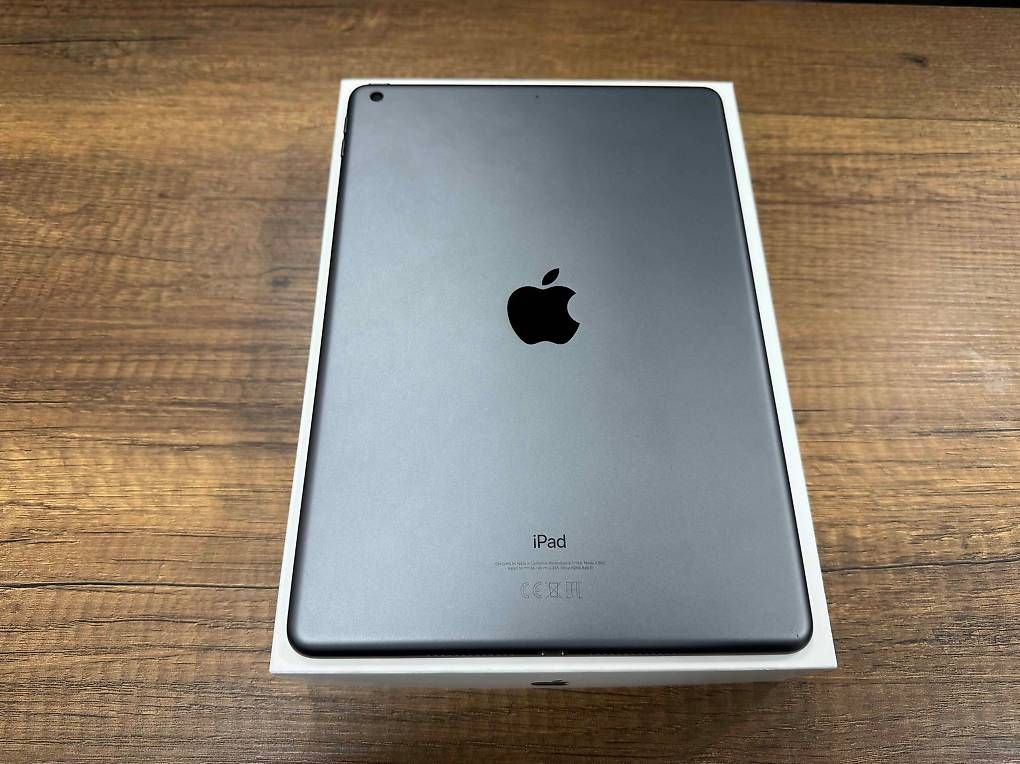 Tablettes PC: iPad 9e génération 64 GB + coque originale – D'occasion à Chavannes-Renens par zafery