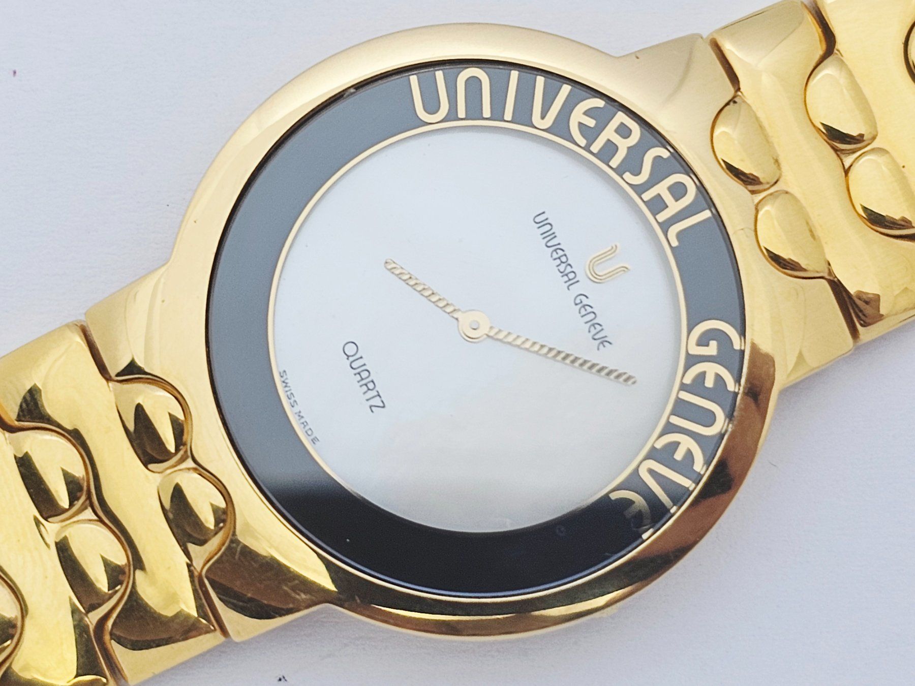 Orologi: Universal Geneve Quarz Armbanduhr NOS – Usato da Bassersdorf venduto da AnkerWatch