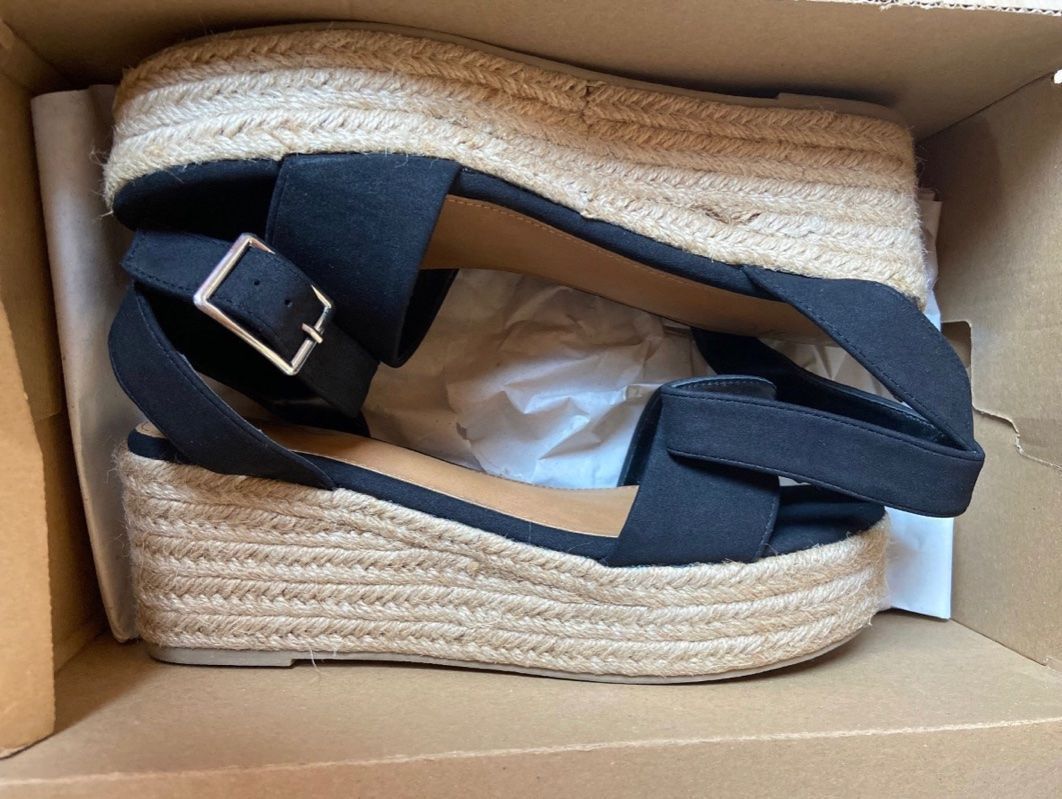 Damenschuhe: Sommerschuhe – Neu (gemäss Beschreibung) aus Sutz von lue_r6b7