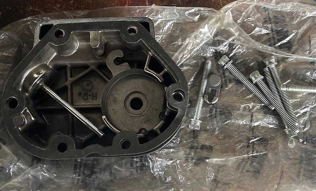 Tutti i ricambio per moto: Harley Davidson flh  coperchio frizione  – Usato da Montagnola venduto da gia_6tcc 2