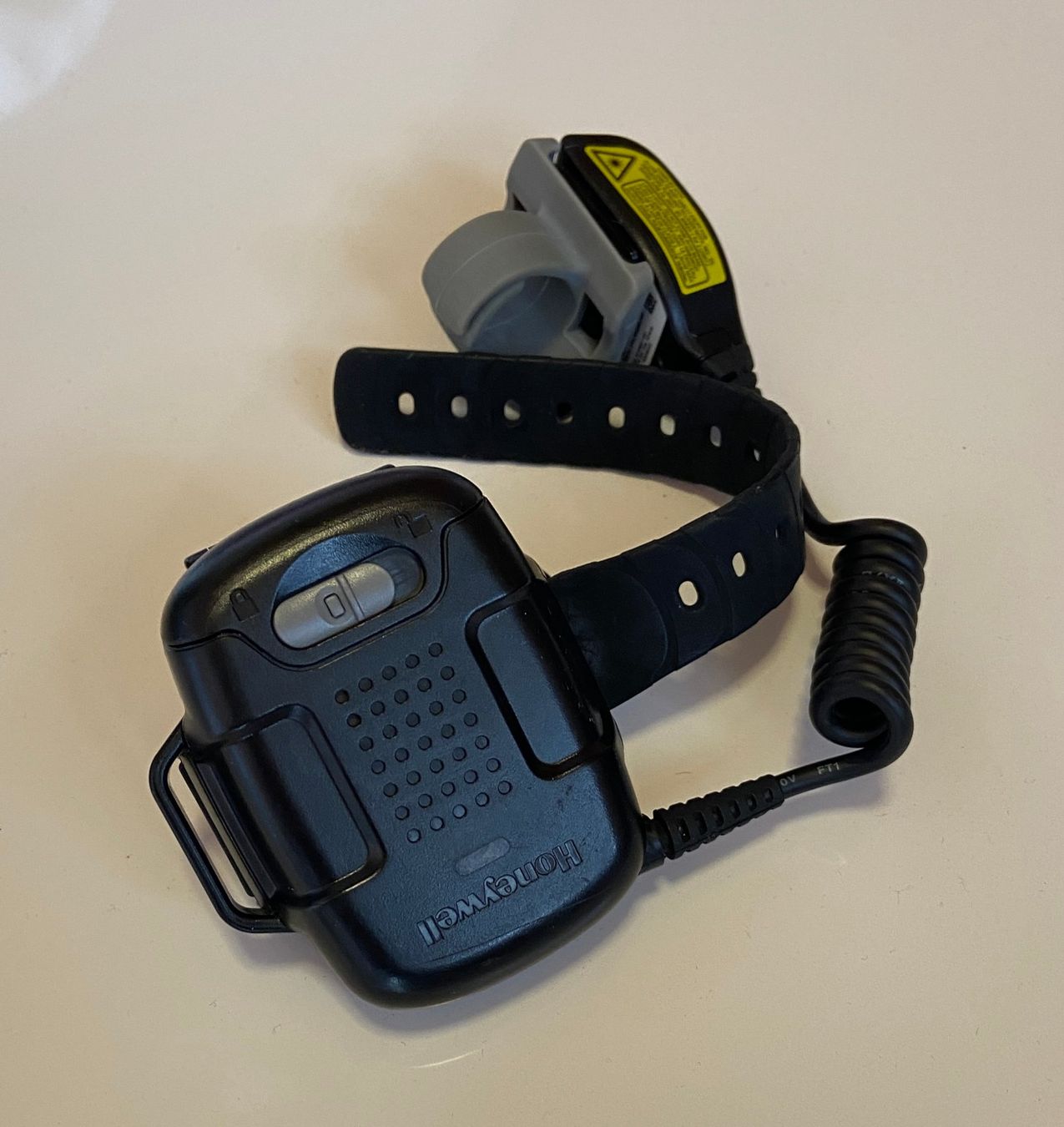Scanner: Honeywell 8670 Bluetooth Ring-Scanner – 1D/2D – Neu (gemäss Beschreibung) aus Luzern von cap_pv8l 1