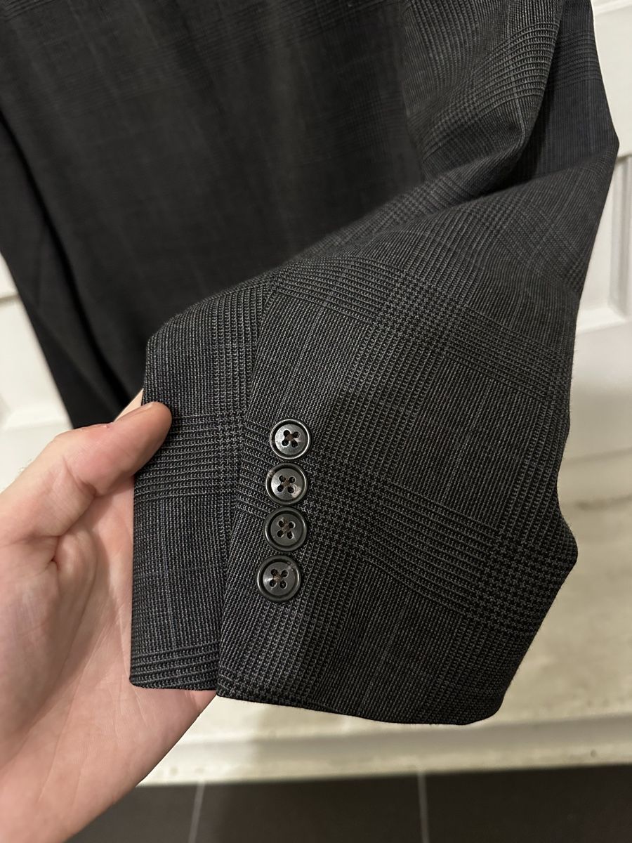 Completi: Men's Checkered Blazer - Stylish and Versatile for Autumn – Usato da Genève venduto da fil_6zdf 1