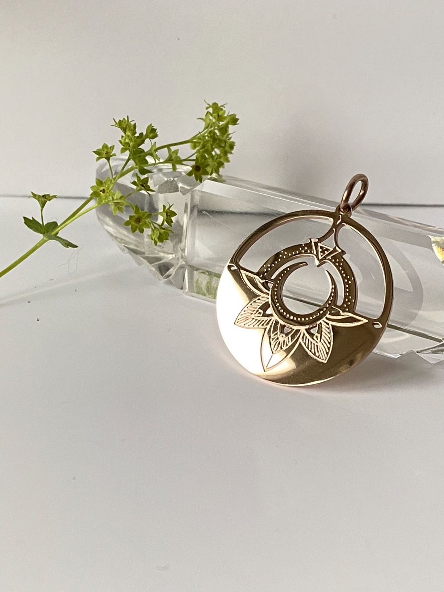Catenine: Collier 3 rangs, lotus zen – Nuovo e nell'imballaggio originale da Le Noirmont venduto da Suhalya 3