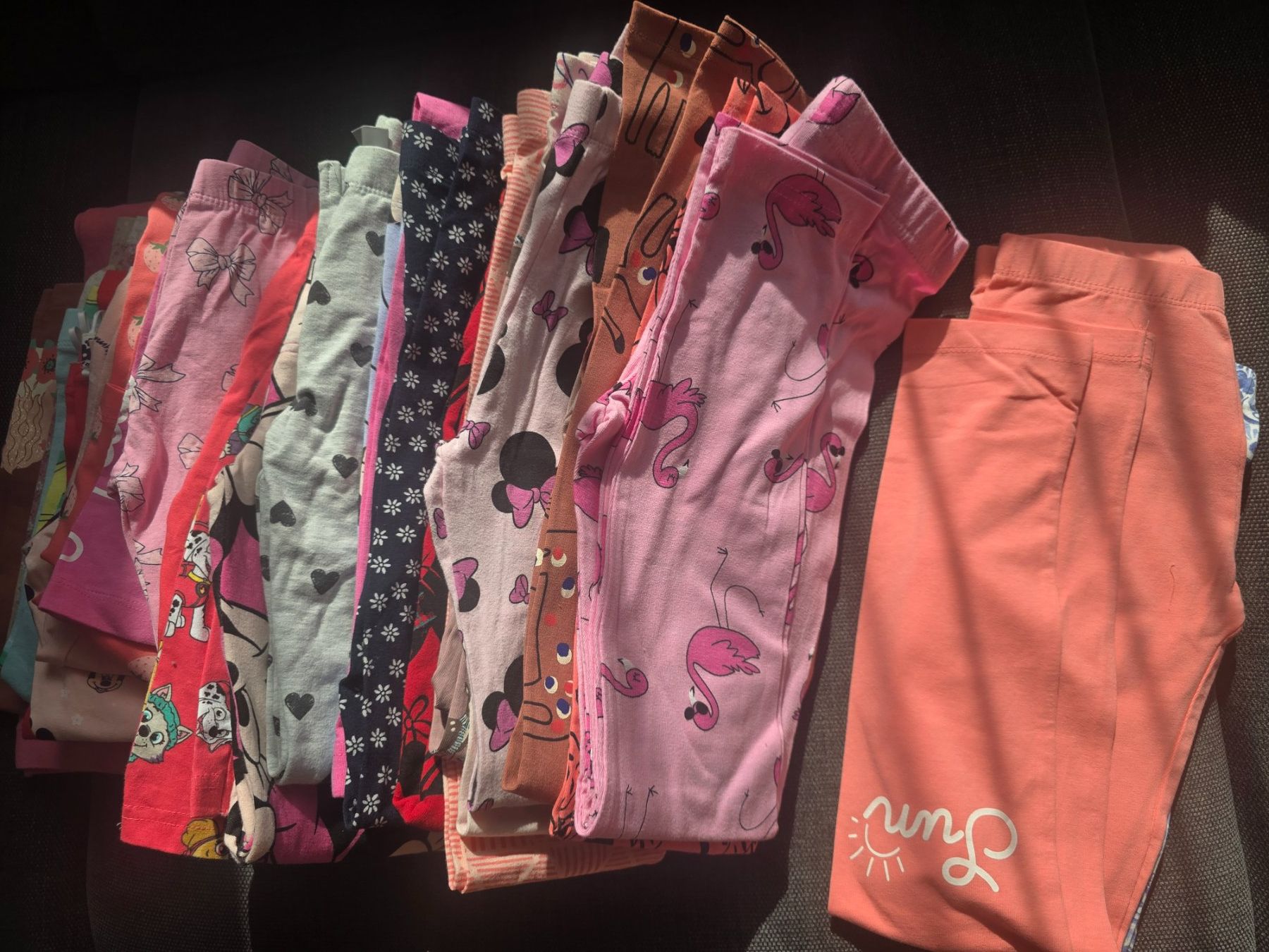 Calze & Collant: Mädchen Leggings bunte Muster Grösse 134, 5 Stk – Nuovo (secondo la descrizione) da Zürich venduto da mon_w69m 1