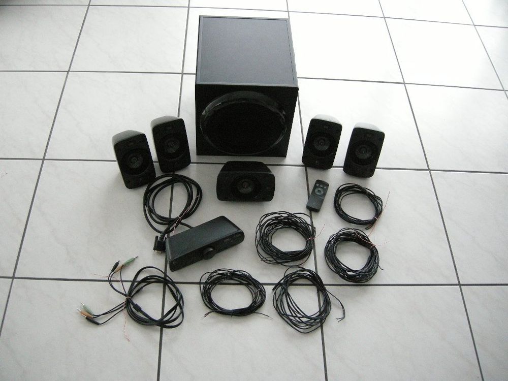 Logitech Surround-Sound System 5.1 Z906 THX Lautsprecher (Gebraucht) in ...