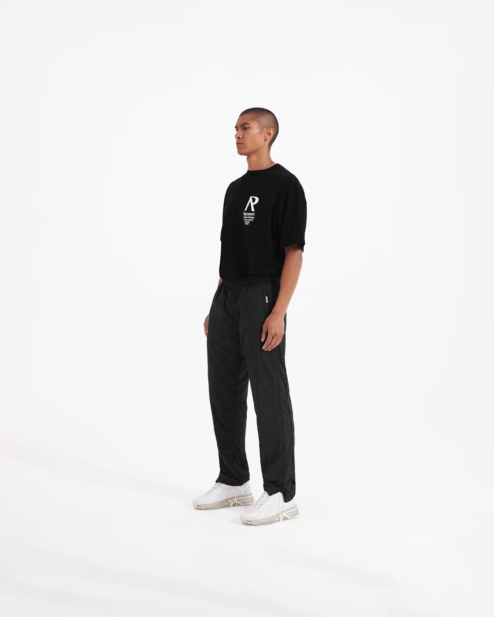 Represent Pantaloni: Represent trackpant allover logo L – Nuovo e nell'imballaggio originale da Savièse venduto da Cedric007 7