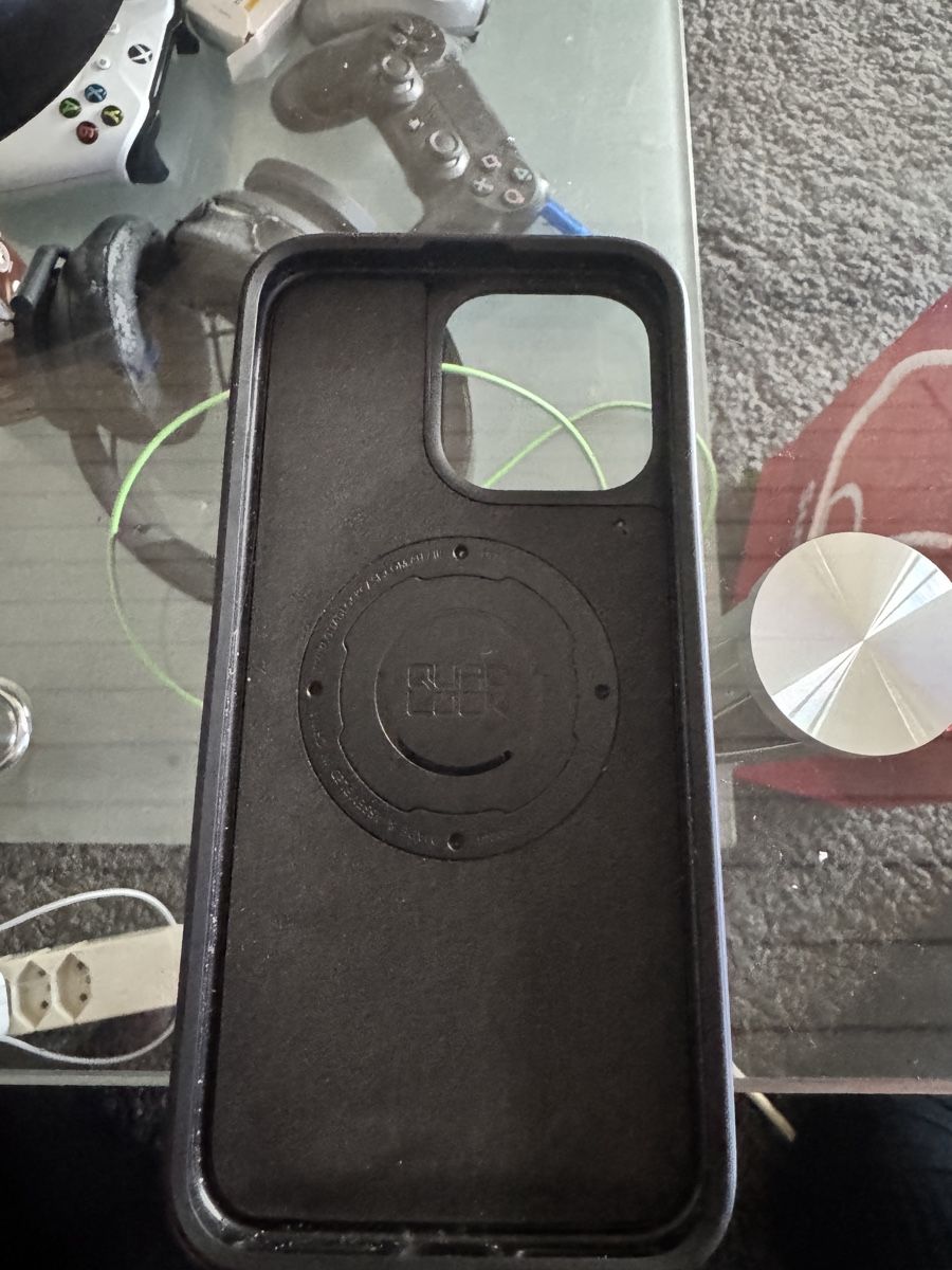 Apple Portables: Coque Quad Lock 15 pro max – D'occasion à Roche VD par Adri_04ks 1