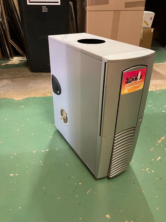 Vintage Chieftec Tower (Defekt) in Bern für CHF 1 – nur Abholung auf ...