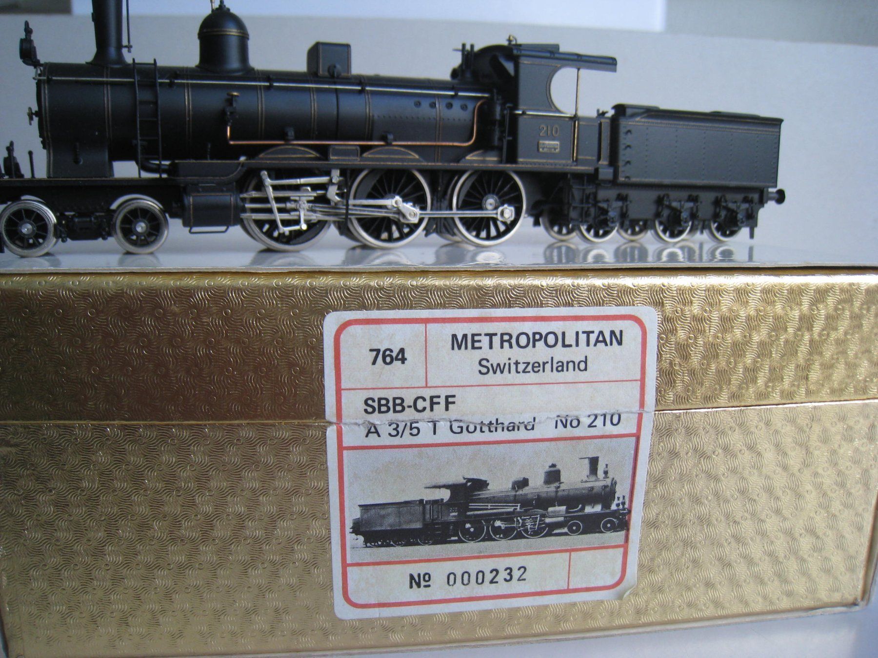 Metropolitan Modellini di ferrovie: Metrop A 3/5 Gotthardbahn-Dampflok Nummer 210,  764 – Usato da Buchs ZH venduto da swiss-train