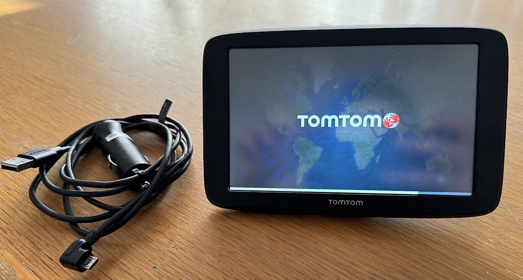Tomtom Navigatori: TOM TOM Go Classic 6 EU - Navigationssystem (6", Schwarz) – Usato da Gontenschwil venduto da Argi_85