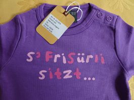 NEUER Body lila "S'Frisürli sitzt ..." Gr. 50/56 - 260746