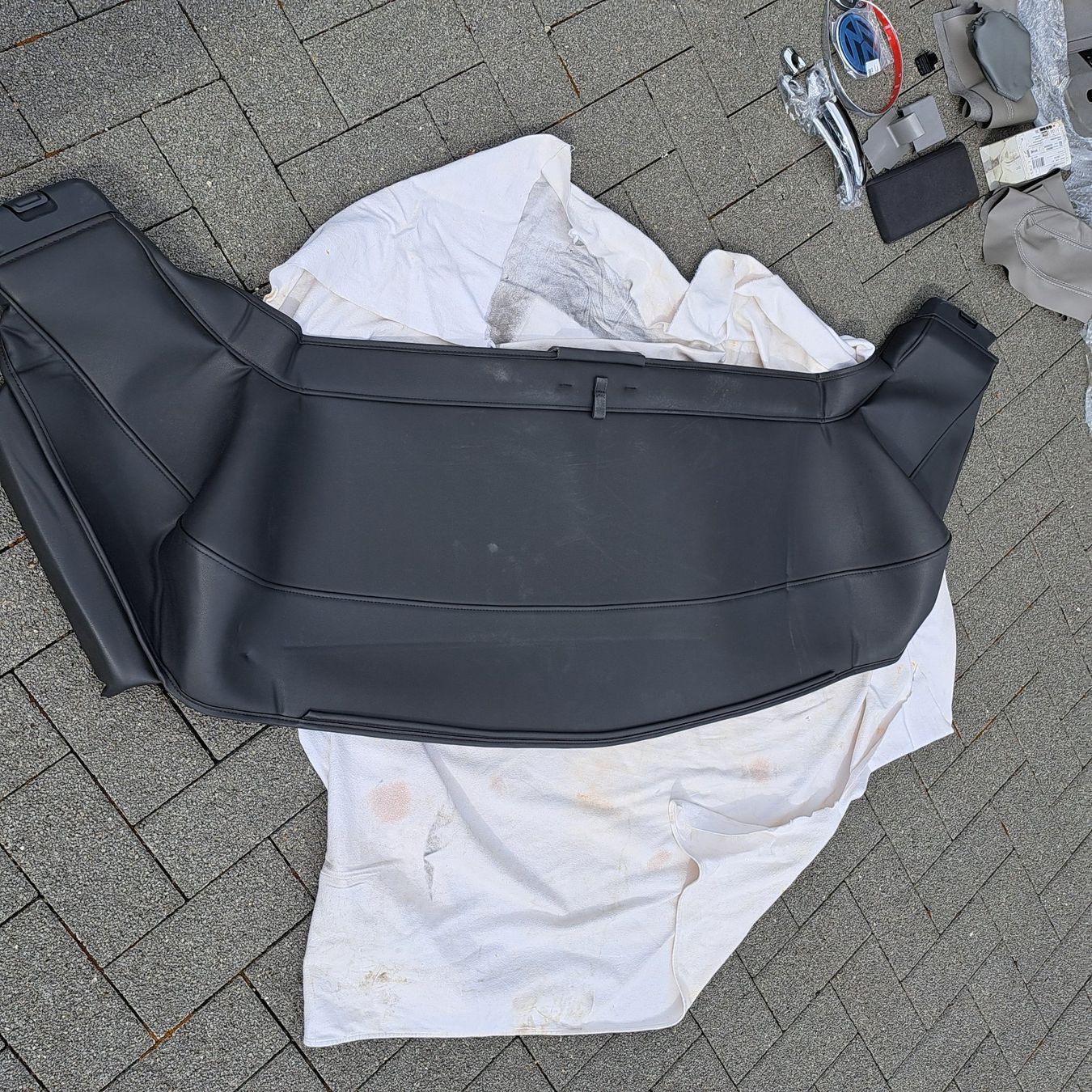 VW Alle Autoersatzteile: VW New Beetle Verdeck Abdeckung – Gebraucht aus Lyss von pet_69c5