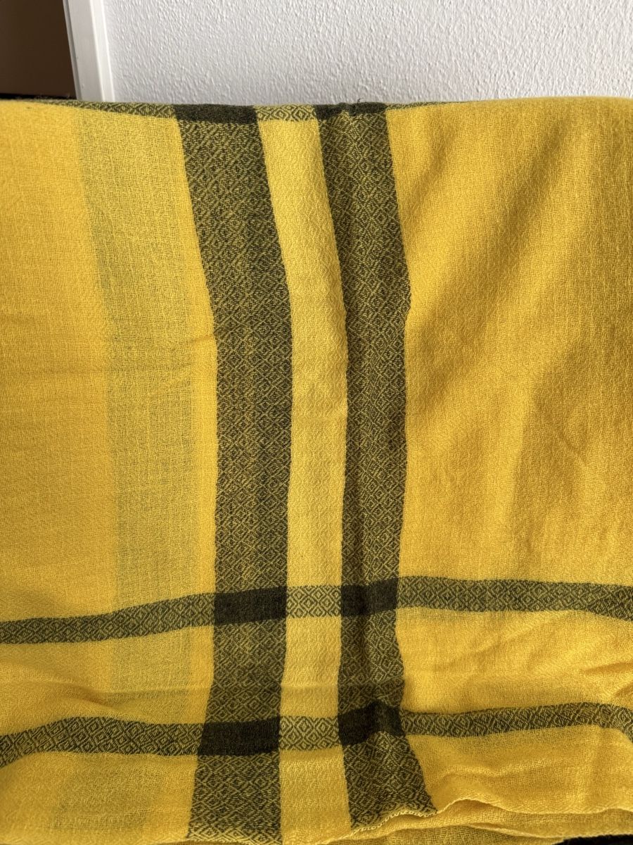 Foulard & Sciarpe: Sciarpa in 100% cachemire – Usato da Bioggio venduto da M.M.O 1