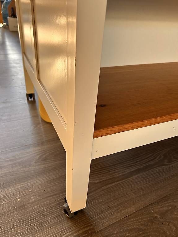 Komplettküchen: Ikea Tornviken Kücheninsel inkl 2 Rosentorp Barhocker – Gebraucht aus Ersigen von sin_bgr8 3