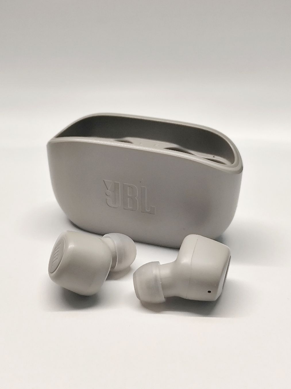 JBL Cuffie: JBL Vibe 100 tws – Usato da Zürich venduto da ism_z5p2