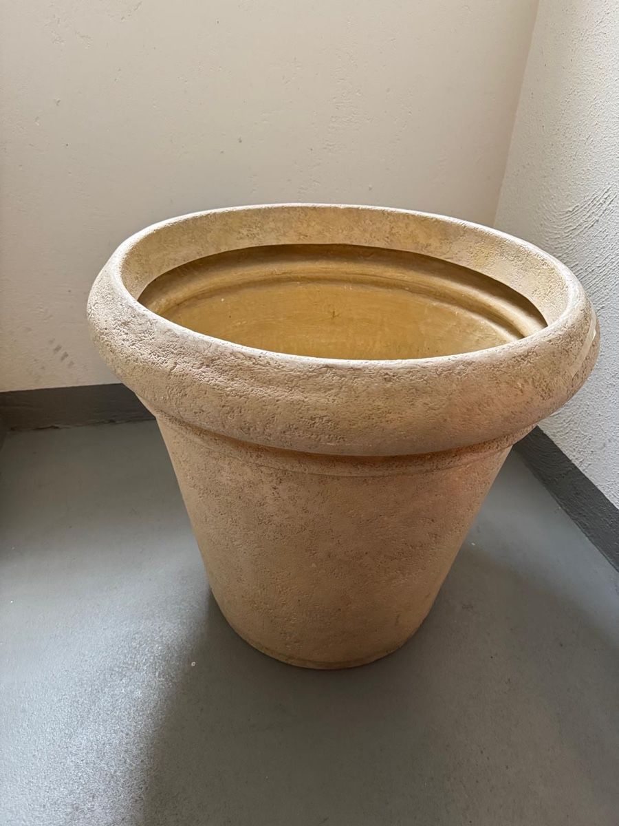 Blumentöpfe: Kunststoffgefäss – Gebraucht aus Brüttisellen von sinacat1