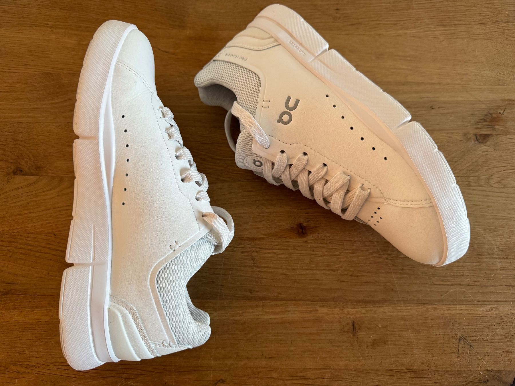 Scarpe da uomo: ON The Roger Advantage Herren Sneaker Gr 36.5 – Nuovo (secondo la descrizione) da frauenfeld venduto da tia01 3