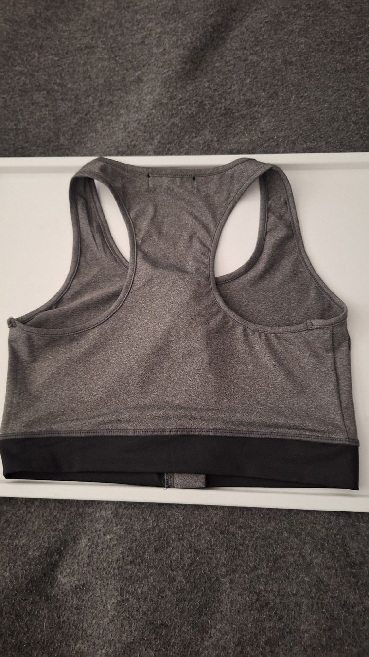 Tops: Sport Top – D'occasion à Mumpf par SwissDi 2
