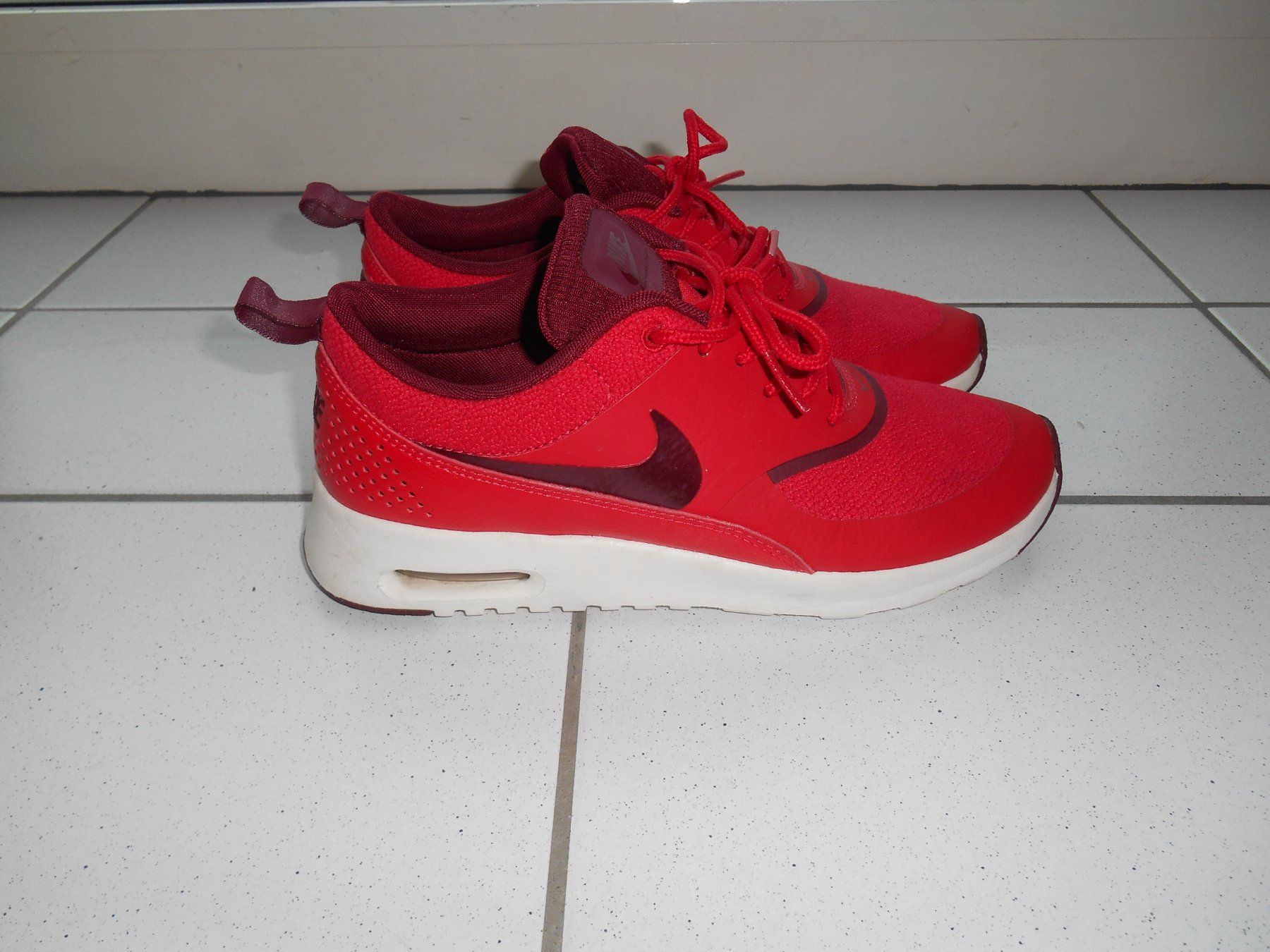 Nike Scarpe da donna: Nike Air Max Thea Sneaker Grösse 38 – Usato da Basel venduto da chien008