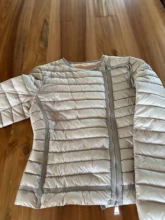 Montcler leichte Daunenjacke
