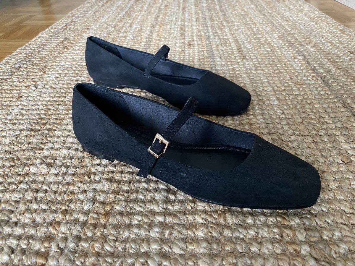 H&M Scarpe da donna: Black Suede Ballerinas – Nuovo (secondo la descrizione) da Zürich venduto da afe_q5ck 2