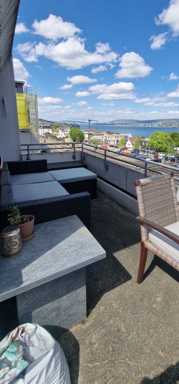 Tische: Stone garden table, moving must go – Gebraucht aus Thalwil von bluespiral