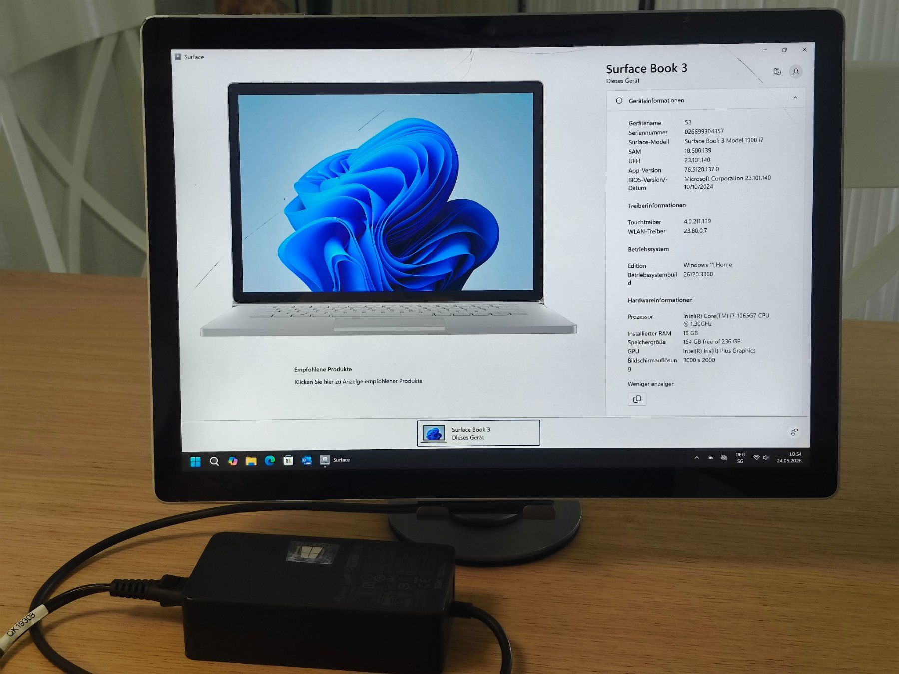 Microsoft Tablet PC: Microsoft Surface Book 3 - i7 - 16GB RAM - Teildefekt – Usato da Zürich venduto da DonBodo 1