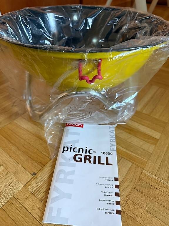 Grils: Grill de pic nic Bodum  – Neuf avec emballage d'origine à Echichens par Barbuto4 2