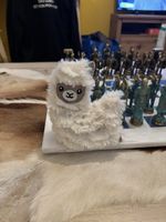 Fluffy Alpaca Plush Toy - Adorable & Cuddly - Like New!