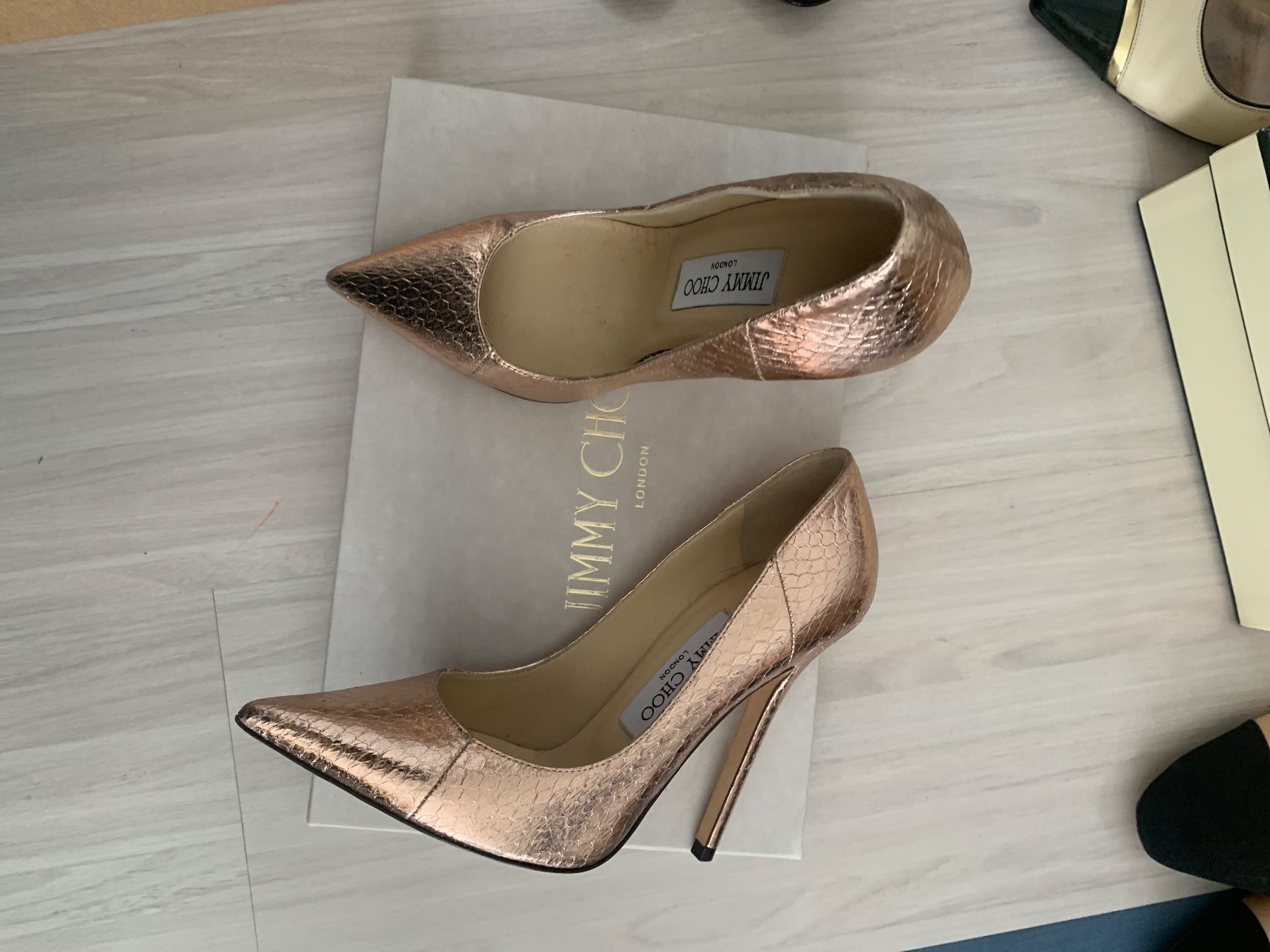 Jimmy Choo Scarpe da donna: Jimmy Choo – Usato da Uetikon am See venduto da Mariaa144 1