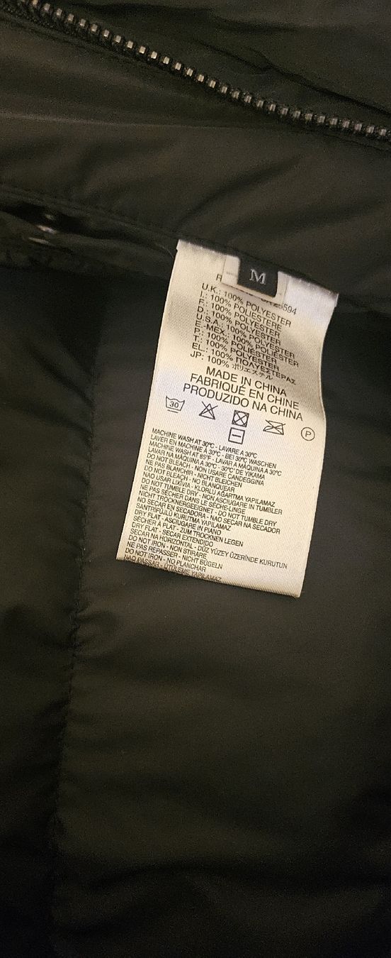 Diesel Jacken: Diesel Winterjacke mit Kapuze Größe M – Gebraucht aus Basel von Xanperican 2