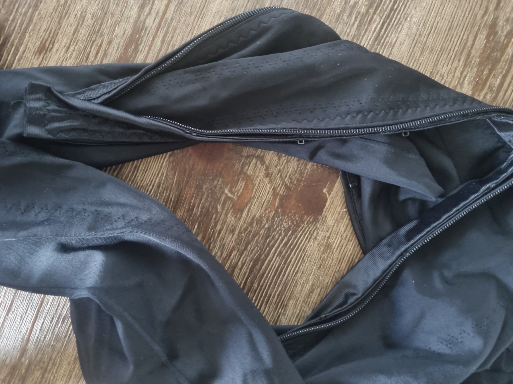 Sonstige Unterwäsche: Stützanzug schwarz Grösse S mit Häkchen Kompression – Gebraucht aus Pratteln von madi1990 1